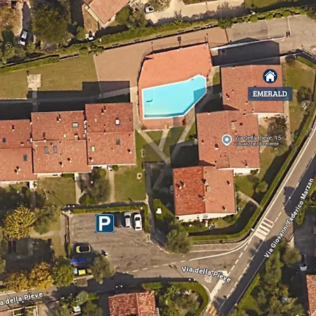 Emerald - Regarda Travel *