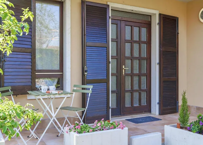 Διαμέρισμα Emerald - Regarda Travel *